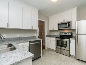 413 E Geer St in Durham, NC - Building Photo - Building Photo