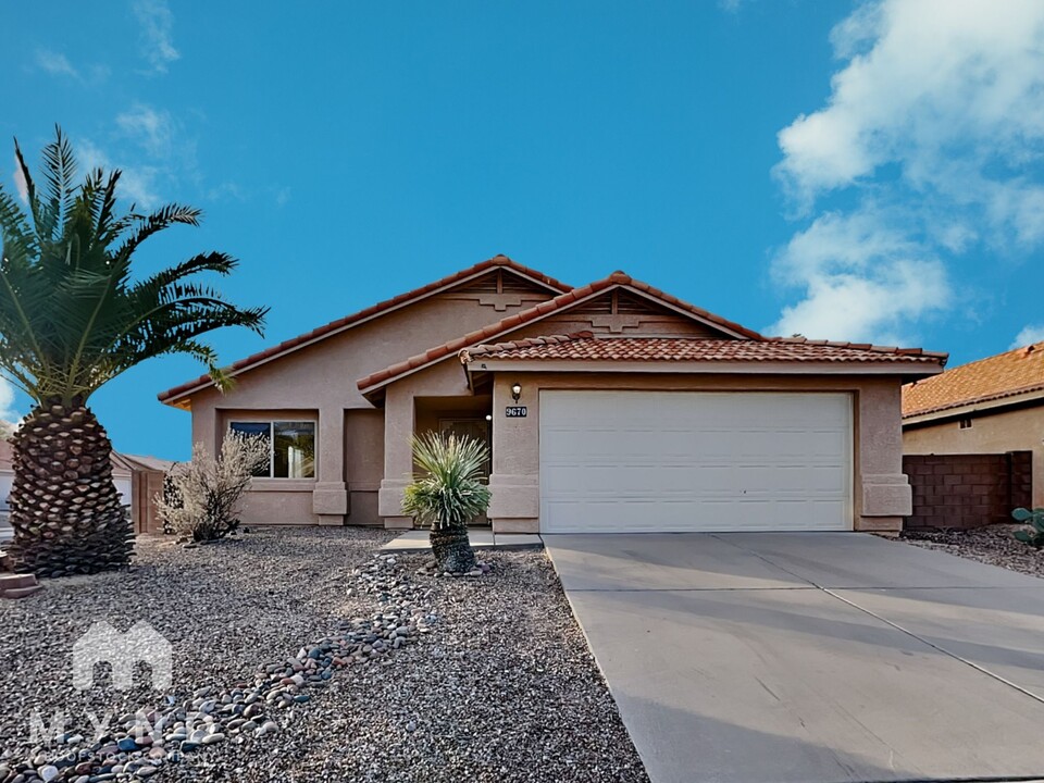 9670 E Mt Baldy Way in Tucson, AZ - Foto de edificio