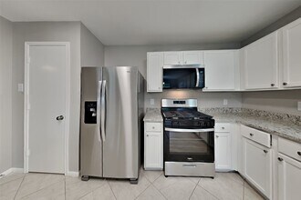 4959 Sentry Woods Ln in Pearland, TX - Building Photo - Building Photo