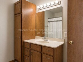 975 42nd Ave W in West Fargo, ND - Building Photo - Building Photo