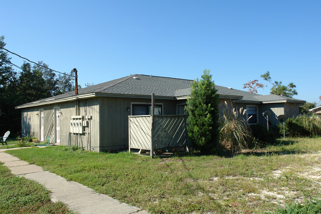 3409 Green Briar Cir in Gulf Breeze, FL - Building Photo - Building Photo