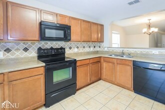 13010 Napoli Valle in San Antonio, TX - Building Photo - Building Photo