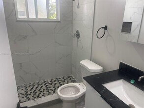 115 W 28th St in Hialeah, FL - Building Photo - Building Photo
