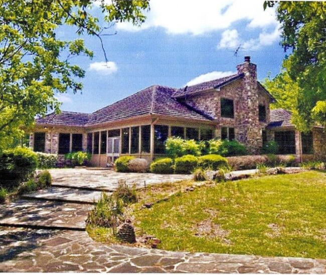 property at 6466 FM 466