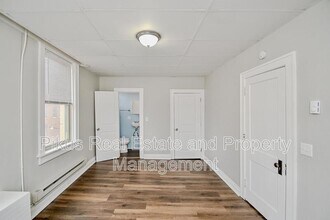 111 Lincoln Way W in Massillon, OH - Foto de edificio - Building Photo