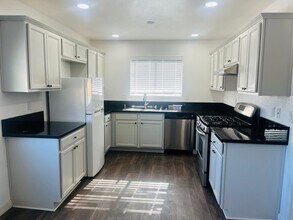 24986 Pso Robles in Barstow, CA - Building Photo - Building Photo