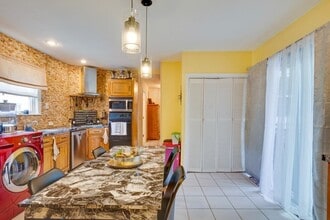 15 Grant St in Boston, MA - Building Photo - Building Photo