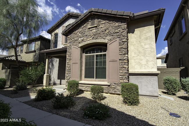 3631 E Zachary Dr in Phoenix, AZ - Building Photo - Building Photo