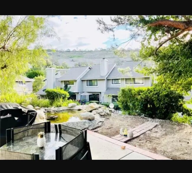 130 S Waterwheel Way in Orange, CA - Building Photo - Building Photo