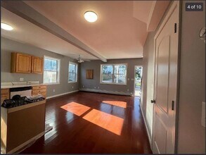 11 Avon Pl in Haverhill, MA - Building Photo - Building Photo