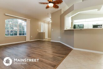 5251 Fairhaven Ave in Spring Hill, FL - Foto de edificio - Building Photo