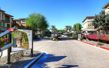17850 N 68th St in Phoenix, AZ - Building Photo - Building Photo