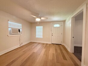 14070 State Hwy 288 in Angleton, TX - Building Photo - Building Photo