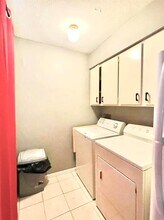 6633 W Airport Blvd, Unit 801 in Houston, TX - Foto de edificio - Building Photo