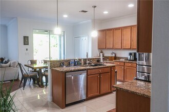 2501 Laurentina Ln in Cape Coral, FL - Building Photo - Building Photo