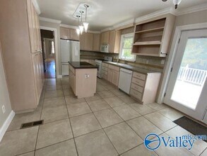 400 NW Forrest Pk Ct in Huntsville, AL - Building Photo - Building Photo