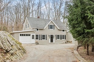22 Lake Ridge Rd in Mt Kisco, NY - Building Photo