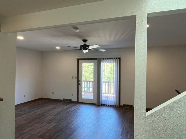 407 Foxfire Dr in Columbia, MO - Building Photo - Building Photo