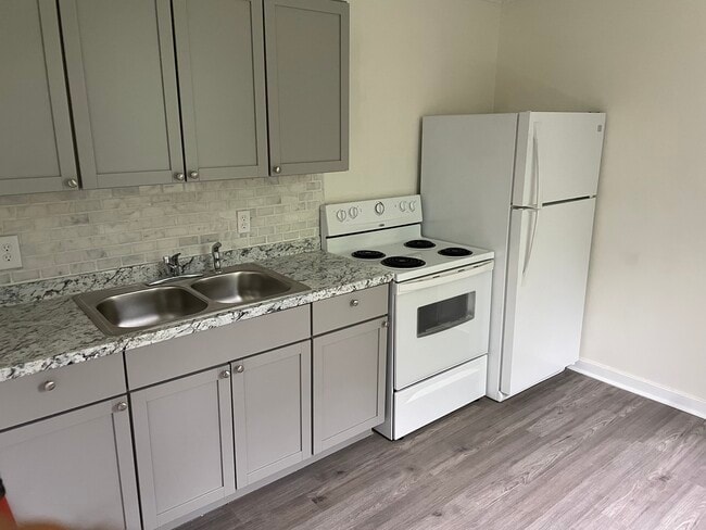 5614 Madonna Cir, Unit 5614
