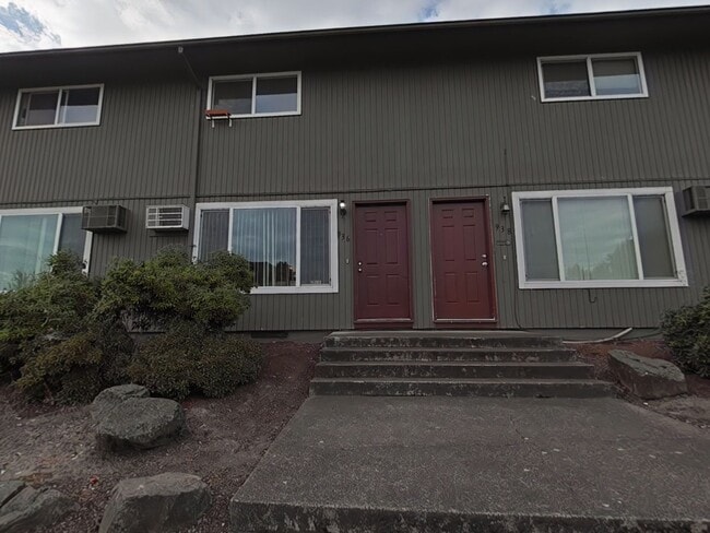 property at 936 21st Ave SW