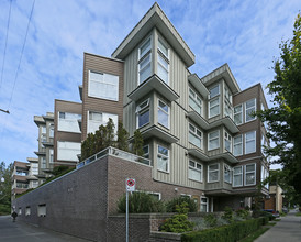 Hudson Mews in Vancouver, BC - Building Photo - Building Photo