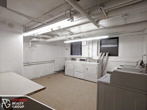 705 W Belmont Ave, Unit #711-211 in Chicago, IL - Building Photo - Building Photo
