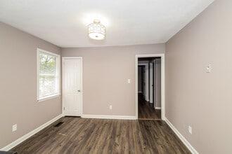 2157 Mountain View Rd in Birmingham, AL - Building Photo - Building Photo