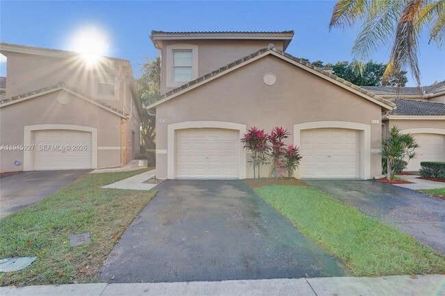 1978 Madeira Dr in Weston, FL - Building Photo - Building Photo