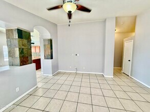 4747 E Desert Wind Dr. in Phoenix, AZ - Building Photo - Building Photo