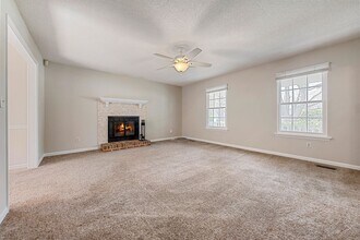 18 Treeline Dr in Durham, NC - Building Photo - Building Photo