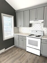 21 Collegeview Ave in Arlington, NY - Building Photo - Building Photo