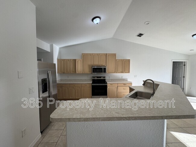 3614 Cordova Terrace in North Port, FL - Building Photo - Building Photo