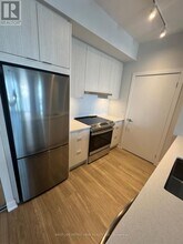 430-2430 Square One Dr in Mississauga, ON - Building Photo - Building Photo