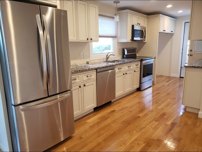 48 Hauman St, Unit Apt 2