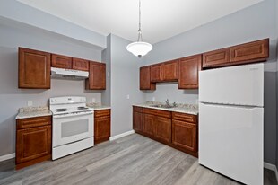 1112 Butler St, Unit 2 in Easton, PA - Building Photo