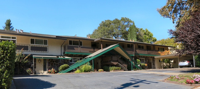 The Fairways at North Ridge in Fair Oaks, CA - Foto de edificio - Building Photo