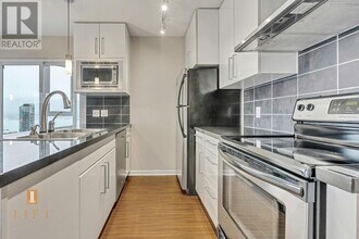 689-3689 Abbott St in Vancouver, BC - Building Photo - Building Photo