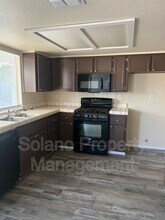 300 Kendrick Ln in Vacaville, CA - Building Photo - Building Photo