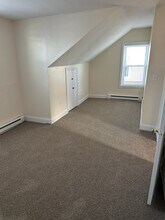175 Millbury St, Unit 2 in Worcester, MA - Building Photo - Building Photo