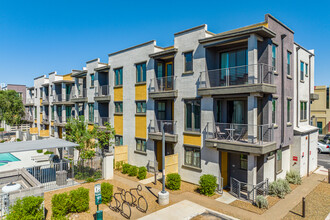 Dorsey Lane in Tempe, AZ - Building Photo - Primary Photo