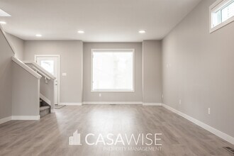 556 Kleins Cres in Leduc, AB - Building Photo - Building Photo