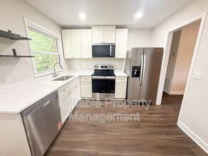 908 E Horne St in Clayton, NC - Building Photo - Building Photo