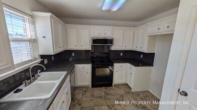 6704 9th St in Lubbock, TX - Building Photo - Building Photo