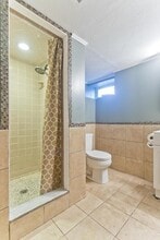 130 Woodcrest Rd in Springfield, MA - Building Photo - Building Photo