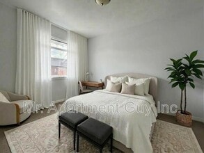 168 Moore Ave S in Waterloo, ON - Building Photo - Building Photo