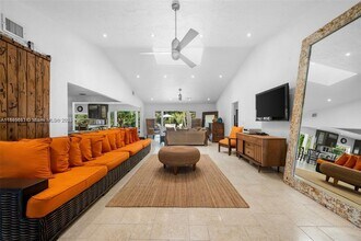 6411 SW 185th Way in Southwest Ranches, FL - Building Photo - Building Photo