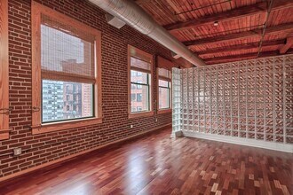 703 N 13th St in St. Louis, MO - Building Photo - Building Photo