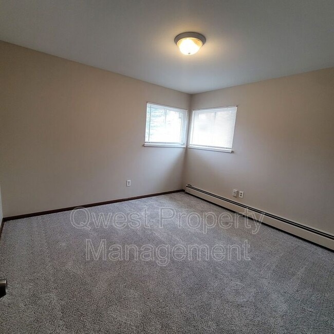 3027 Taft Ave SW in Wyoming, MI - Building Photo - Building Photo