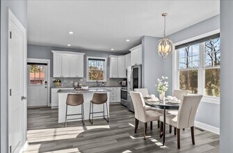 6 Theresa Dr in Greenville, SC - Building Photo - Building Photo