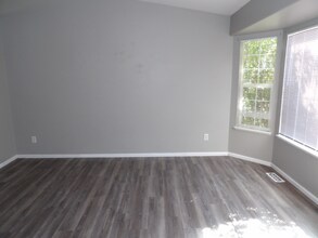 4979 Butterfield Dr in Colorado Springs, CO - Building Photo - Building Photo